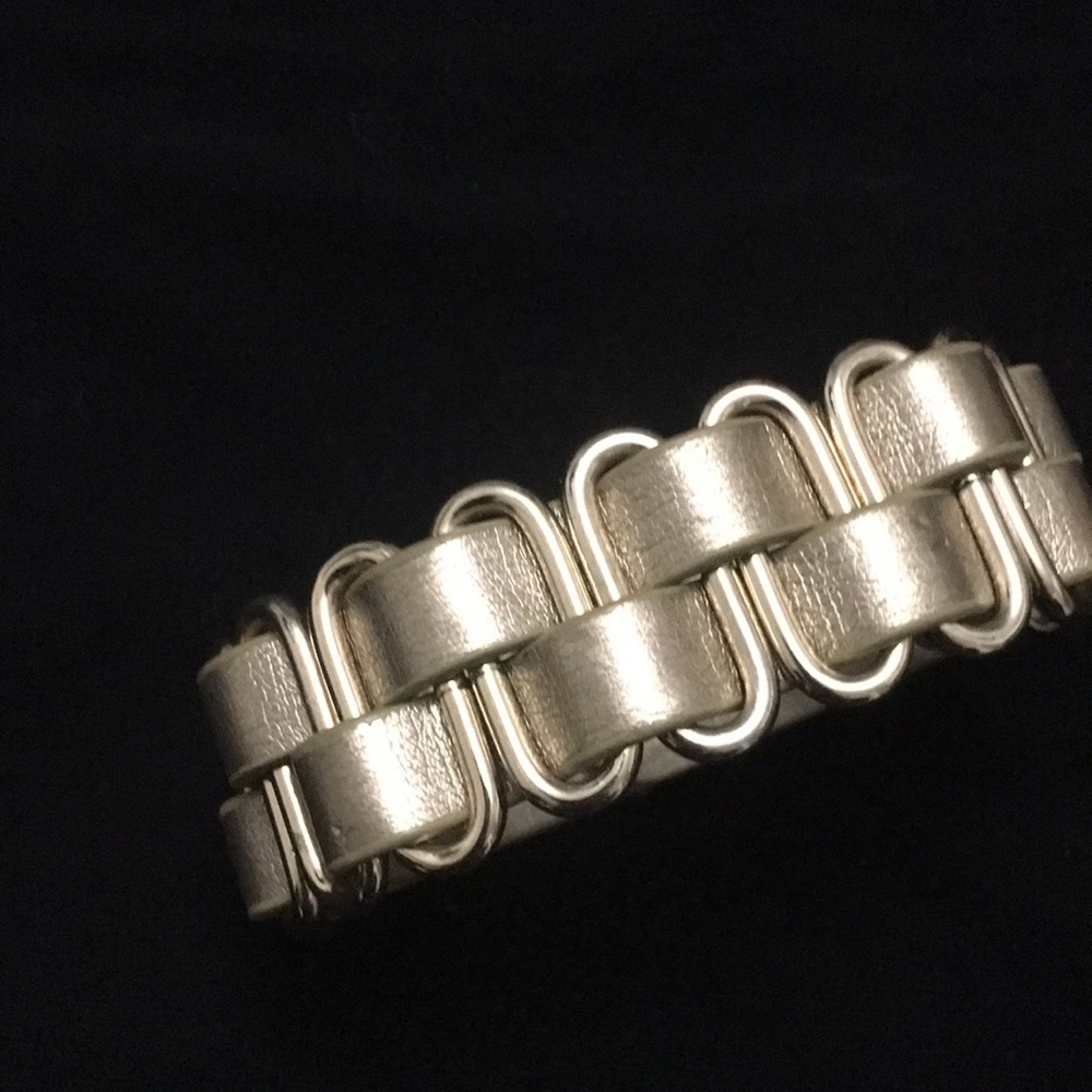 Leather gold bracelet